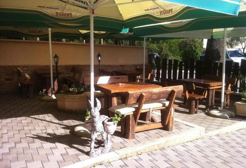 ペンション Guesthouse Stari Jasen