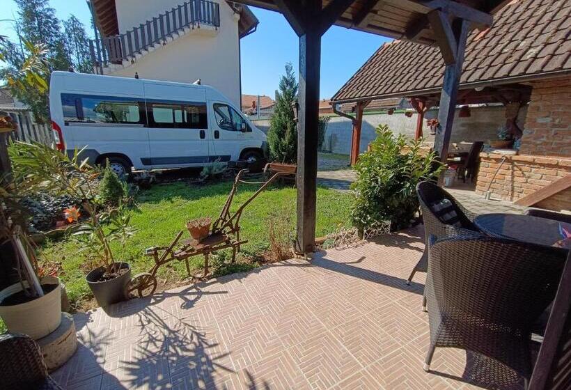 ペンション Guesthouse Stari Jasen