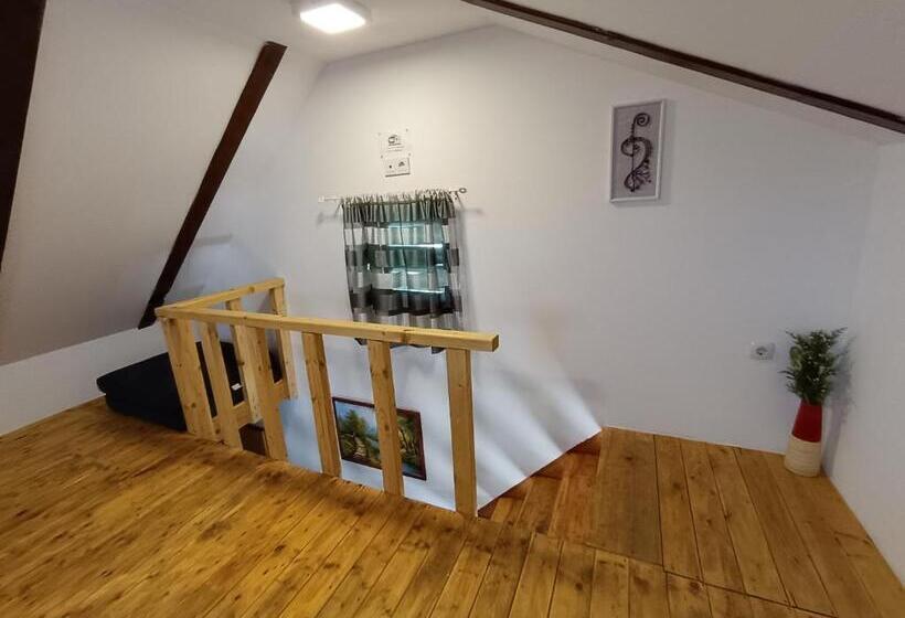 ペンション Guesthouse Stari Jasen