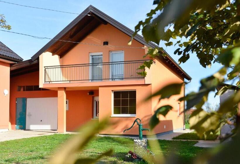 פנסיון Apartments Choice