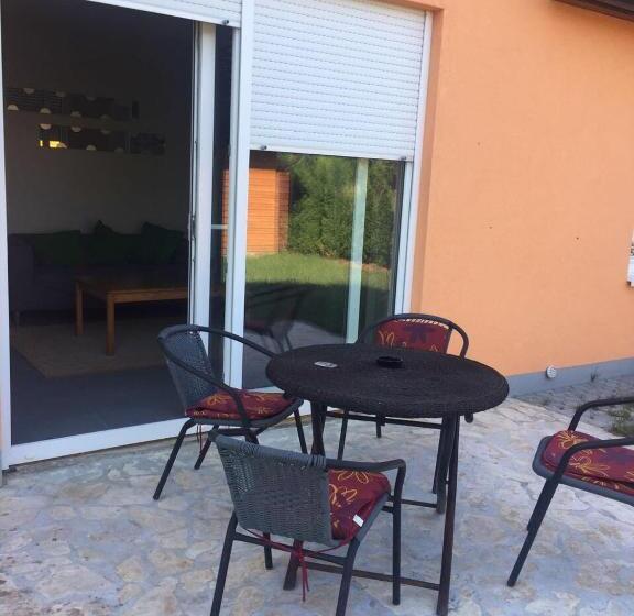 פנסיון Apartments Choice