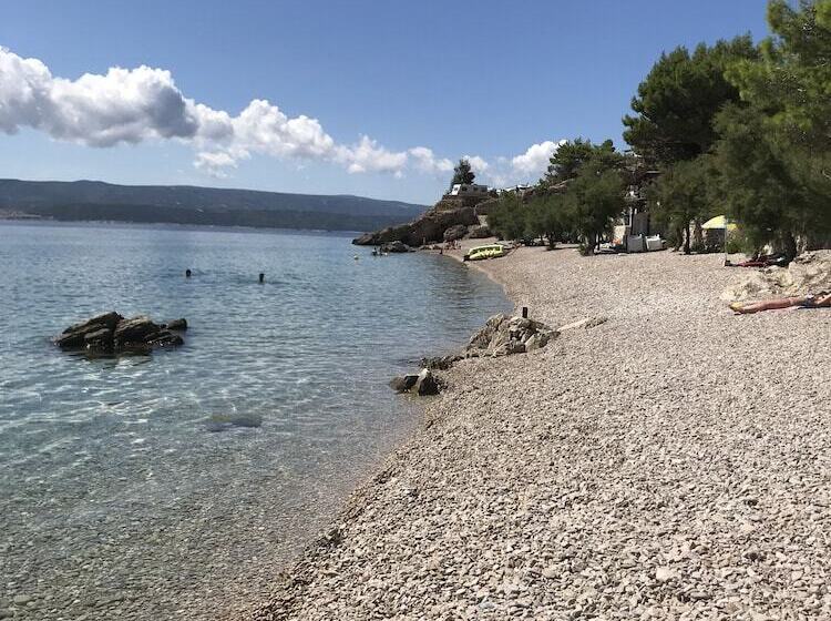 بنسيون Villa Sanja