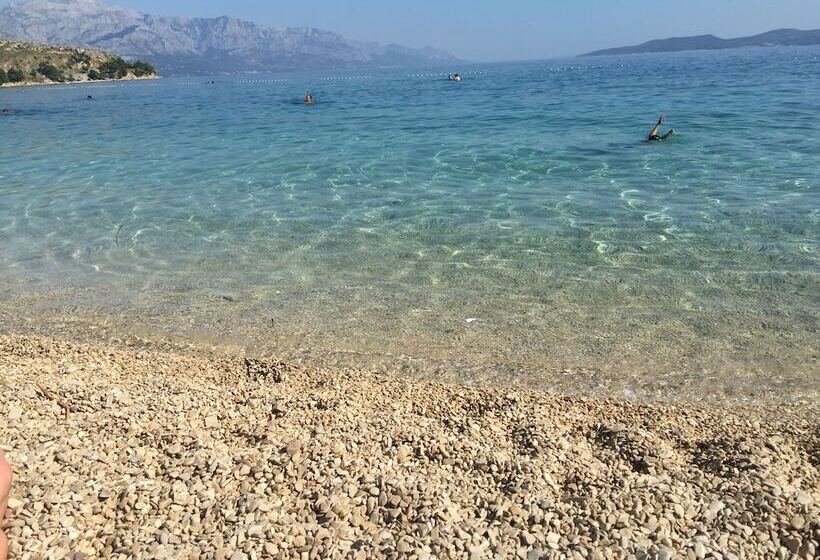 بنسيون Villa Sanja