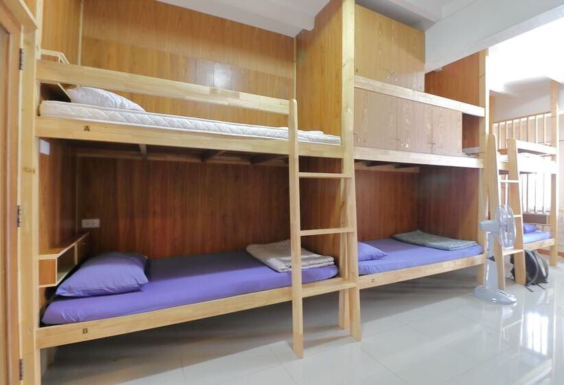 Saen Sabai Hostel