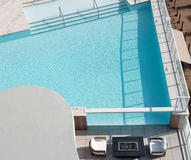 Wave Resort