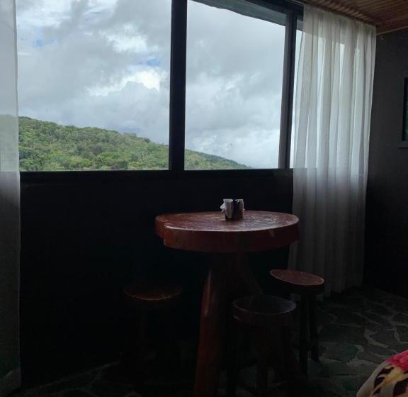 ユースホステル Cabinas Vista Al Golffo