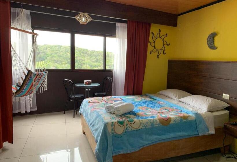 ユースホステル Cabinas Vista Al Golffo