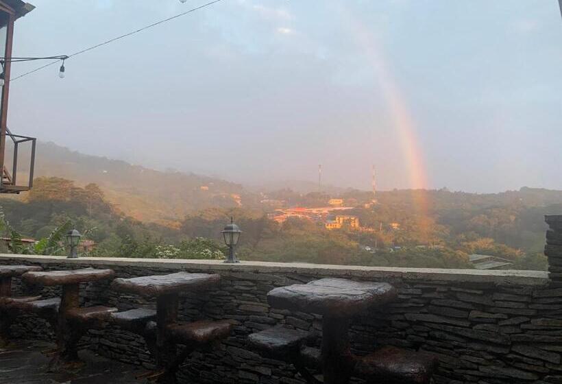 ユースホステル Cabinas Vista Al Golffo