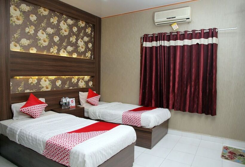 הוסטל Dely By Oyo Rooms