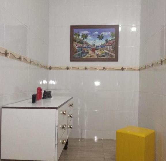 Family Backpackers Hostel