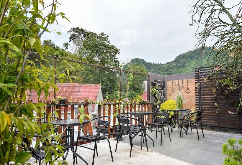 Общежитие Homestay Rumah Puti By Oyo Rooms