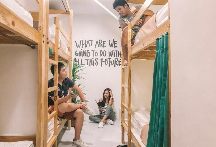 هاستل Murals Mactan