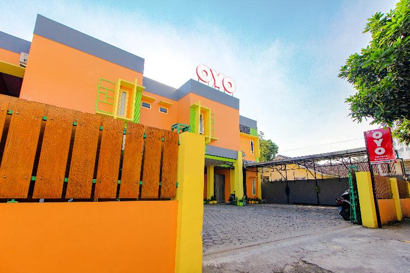 هاستل Paramon Mancasan By Oyo Rooms