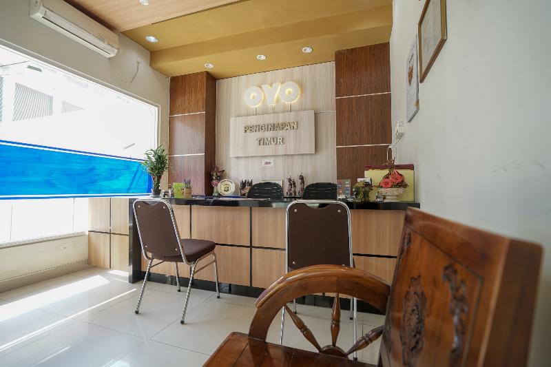 فندق صغير Penginapan Timur By Oyo Rooms