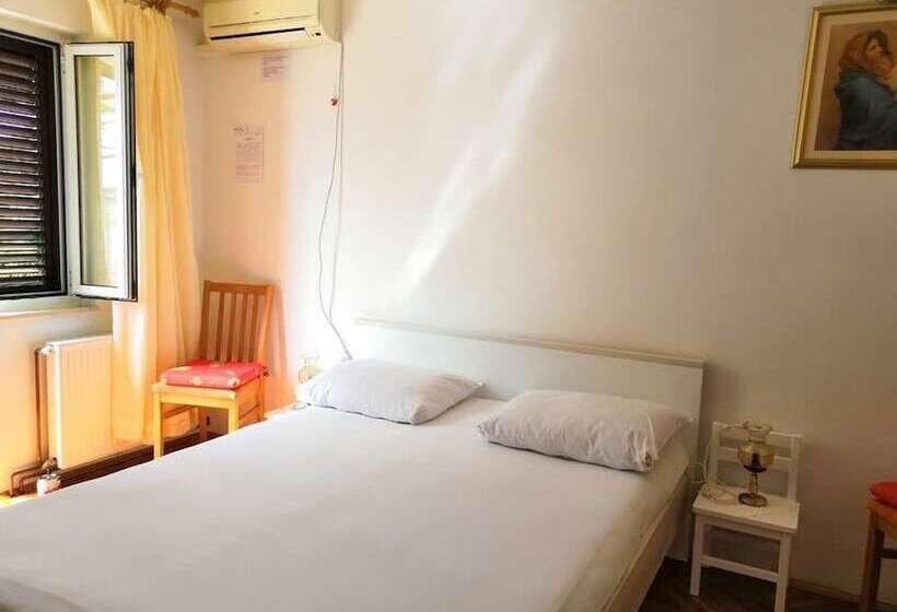 Apartment And Rooms Ruza