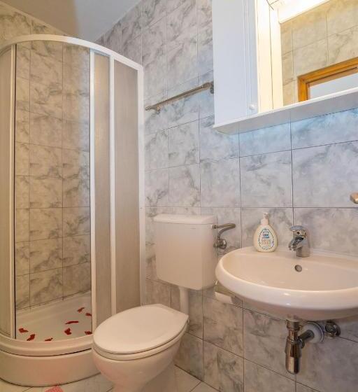 Apartment And Rooms Ruza