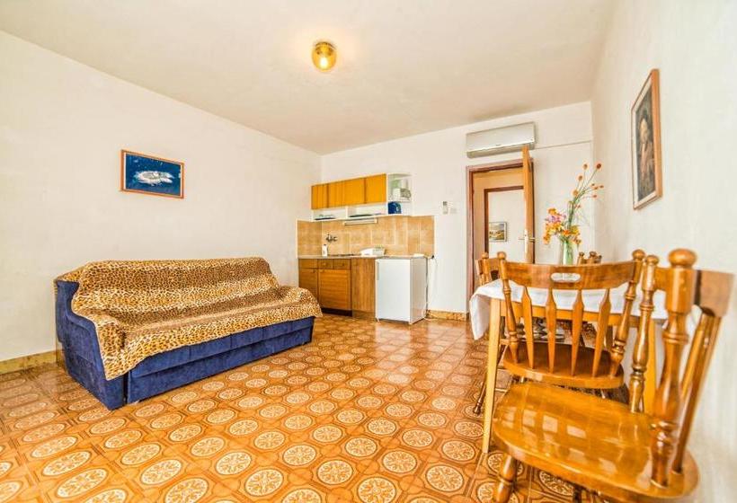 Apartments Rozarija 4224