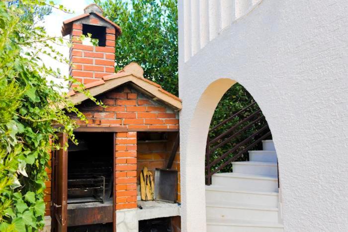 Apartments Viktor Rogoznica