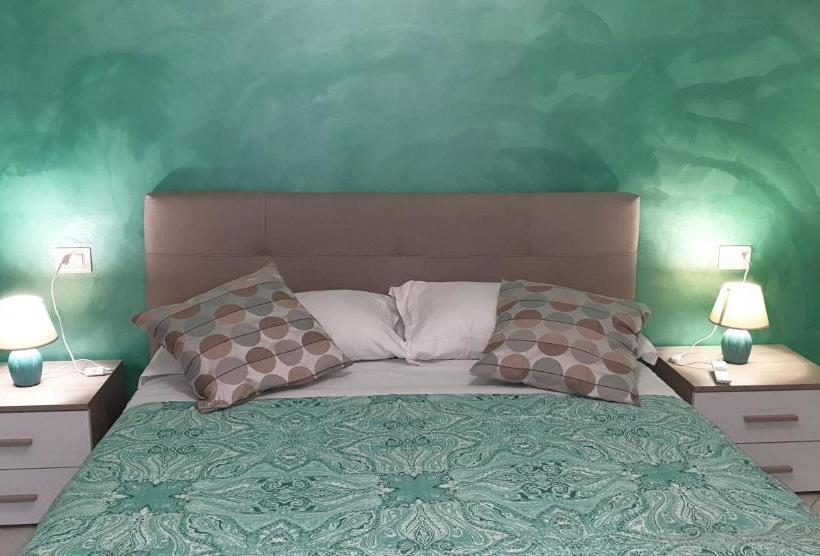 مبيت وإفطار A Un Passo Dal Mare