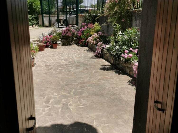 مبيت وإفطار Al Passo Di Thalia