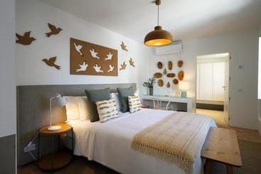 تختخواب و صبحانه Alte Tradition Guest House