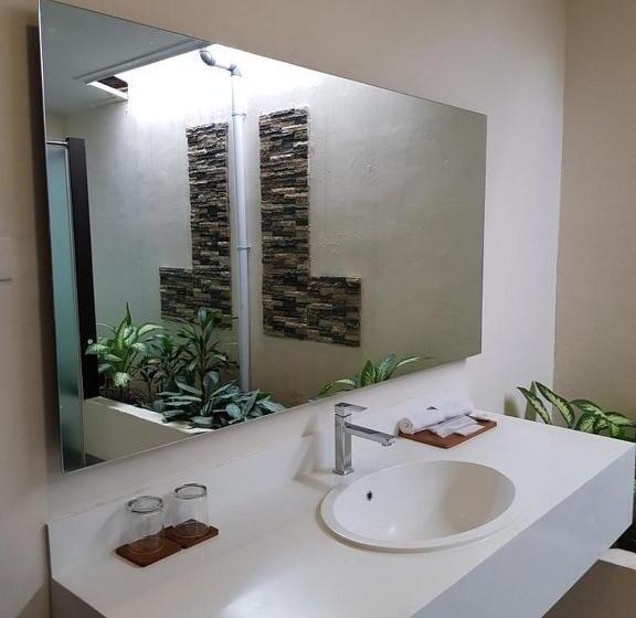 مبيت وإفطار New Belitung Holiday Resort