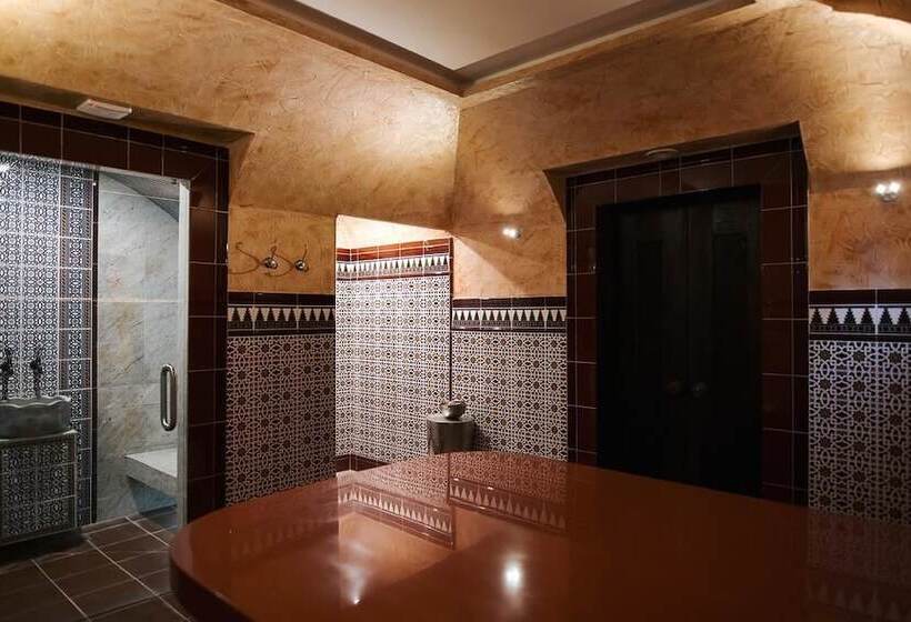 تختخواب و صبحانه Yagayaga Wellness Club