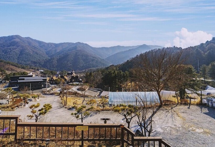 Gapyeong Staysumok Pool Villa Pension