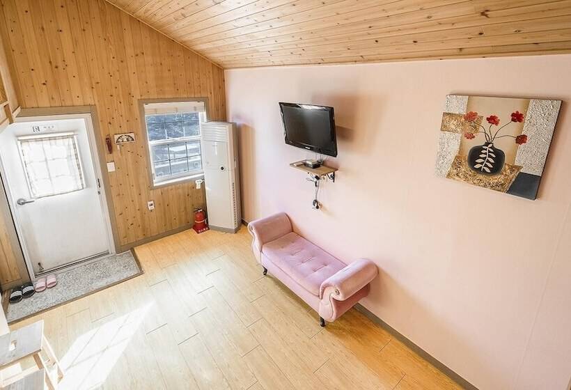 Gapyeong Staysumok Pool Villa Pension