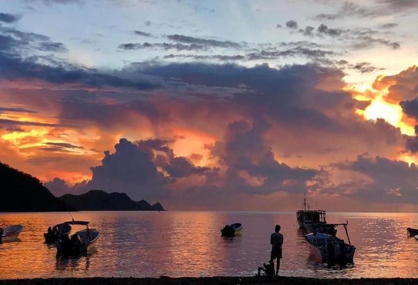 مسافرخانه Taganga S Sunset