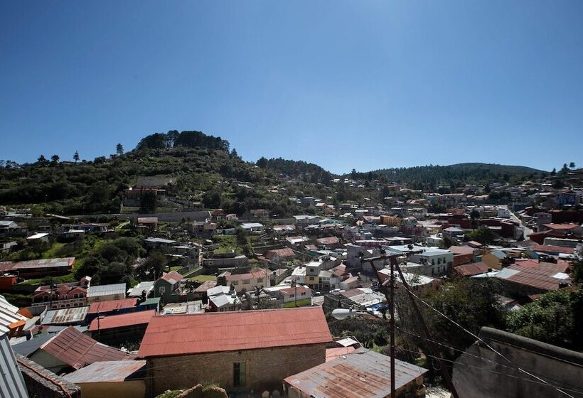 فندق فئة نجمة واحدة Real Cortés