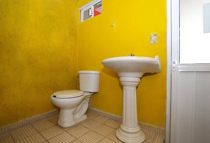 فندق فئة نجمة واحدة Real Cortés