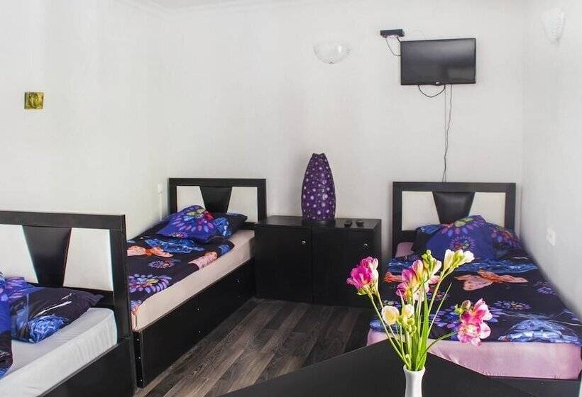 Hostel Tour Verginia