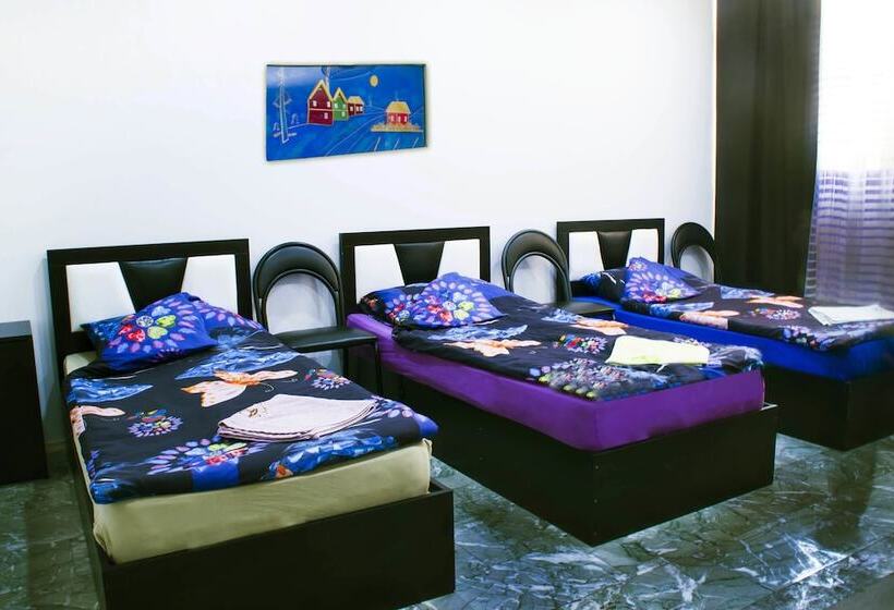 Hostel Tour Verginia