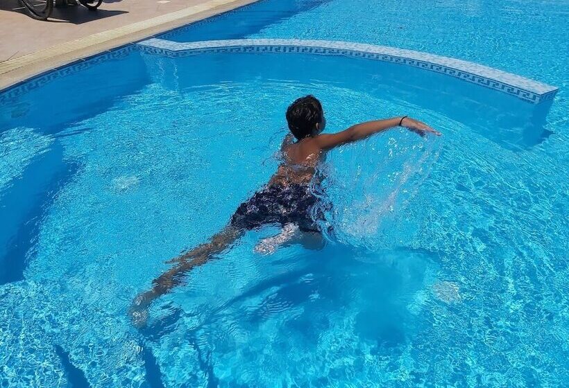 בית מלון כפרי Anna Studios