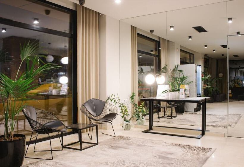 ホテル Athens Iris