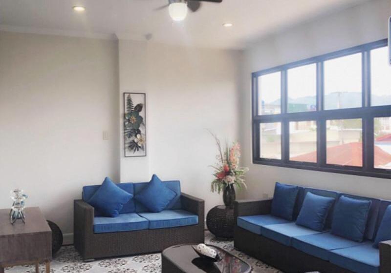 هتل Blue Waters Inn Coron Palawan