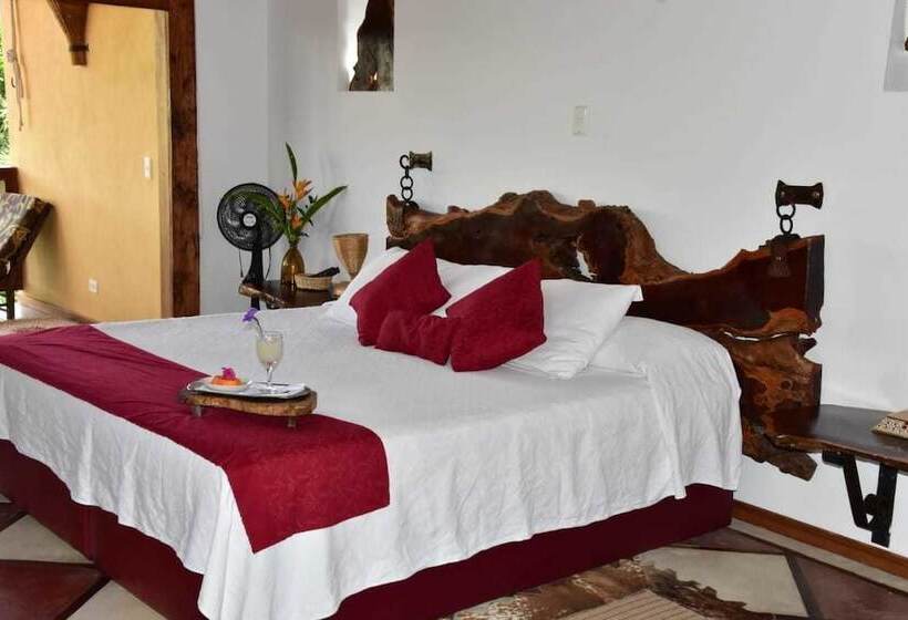 هتل Boutique La Casa Que Canta