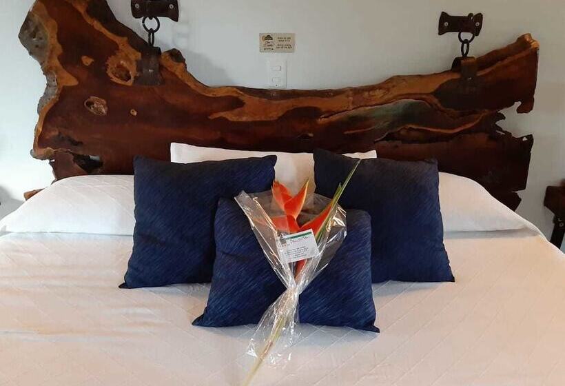 هتل Boutique La Casa Que Canta