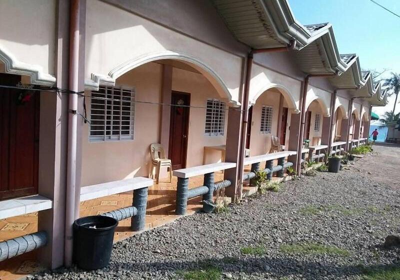 酒店 Bia S Beach House, Pagudpud