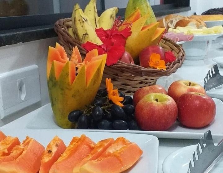 Отель Cabanos Suites