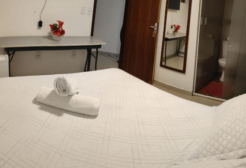 Отель Cabanos Suites