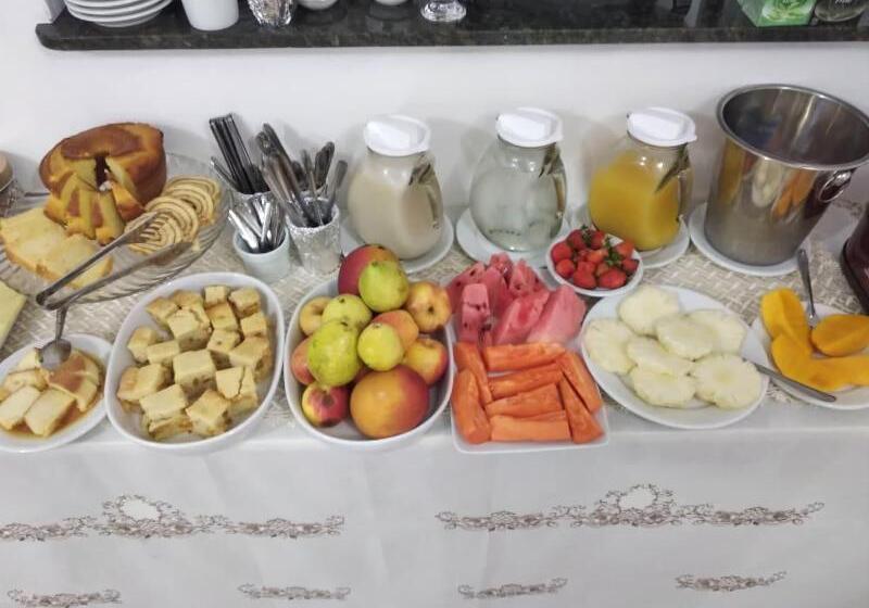 Отель Cabanos Suites