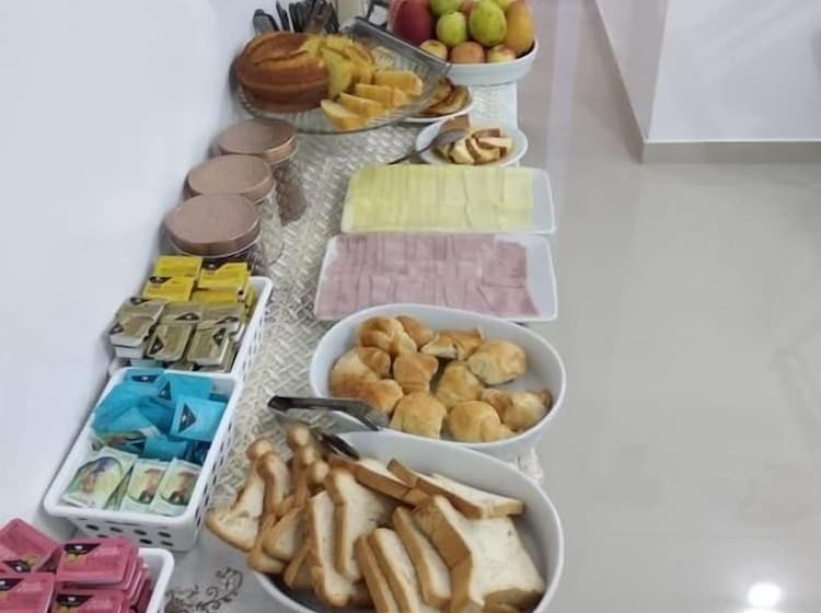 Отель Cabanos Suites