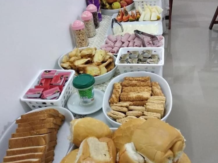 Отель Cabanos Suites