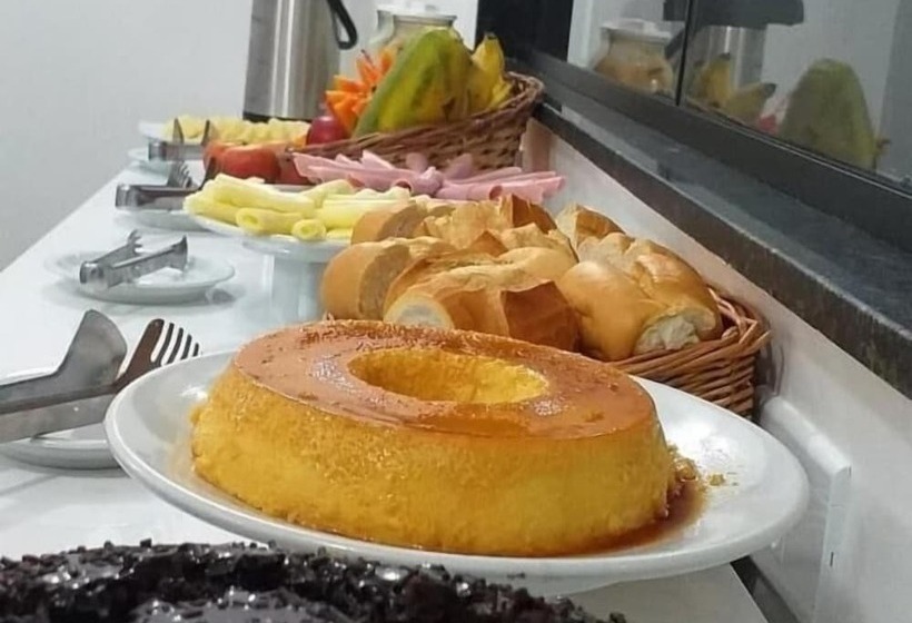 Отель Cabanos Suites