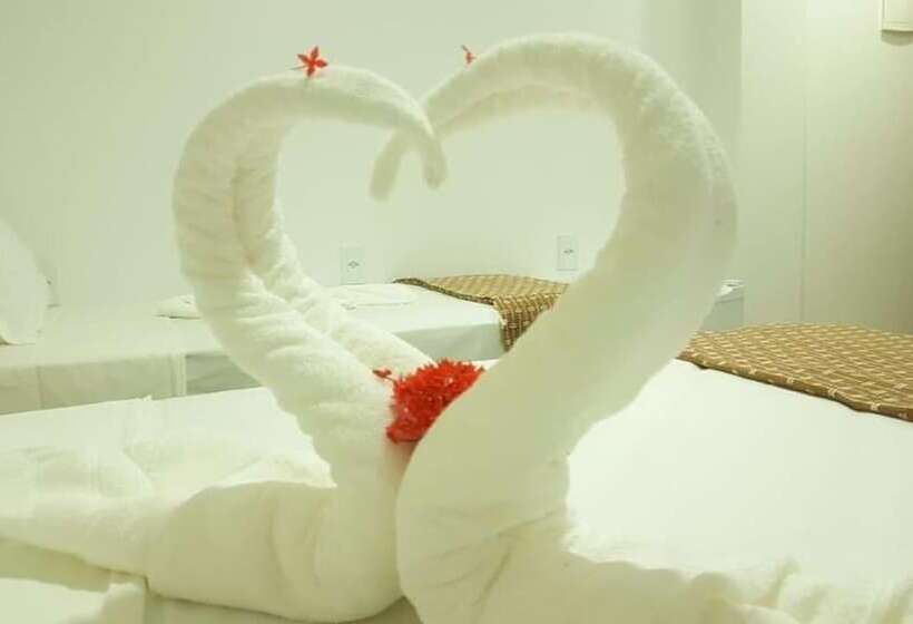 Отель Cabanos Suites