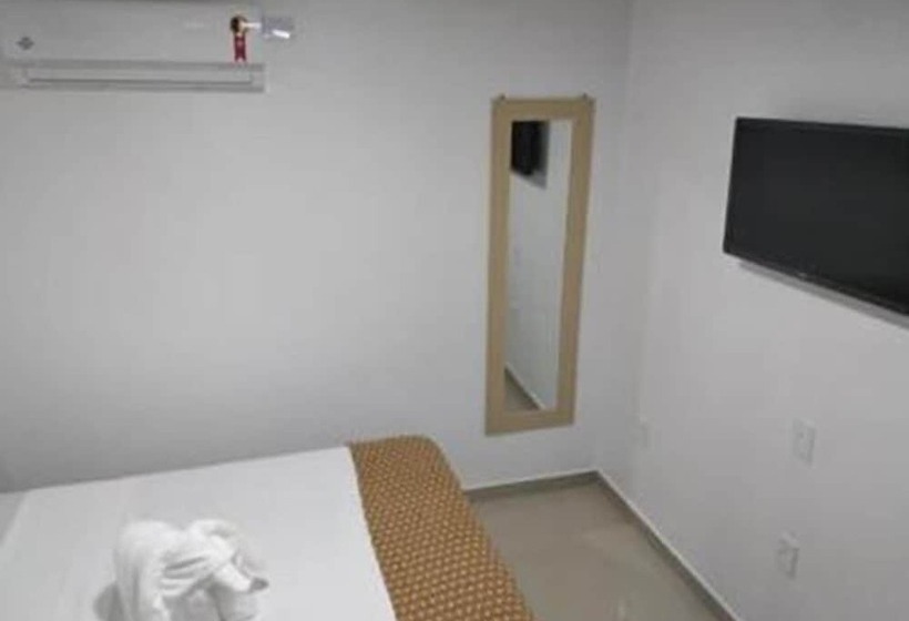 Отель Cabanos Suites