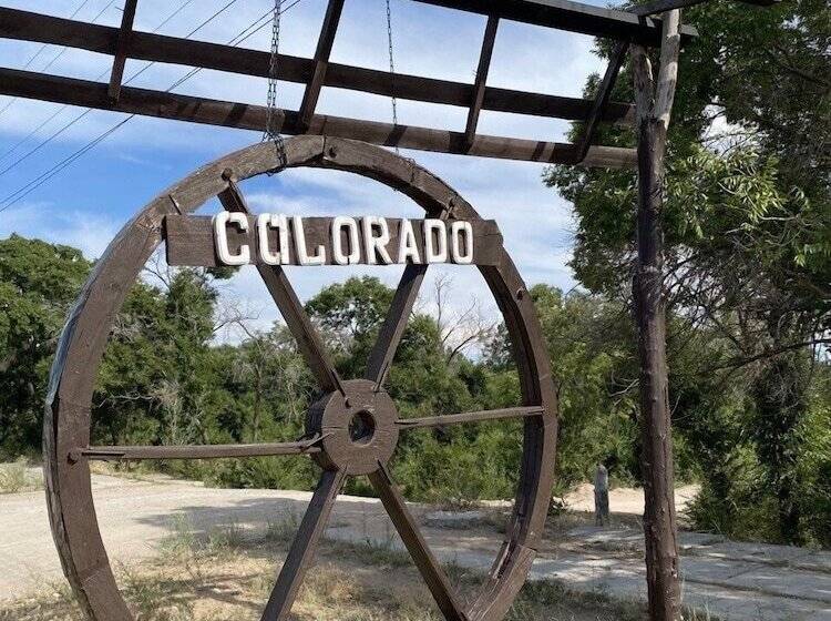 هتل Colorado