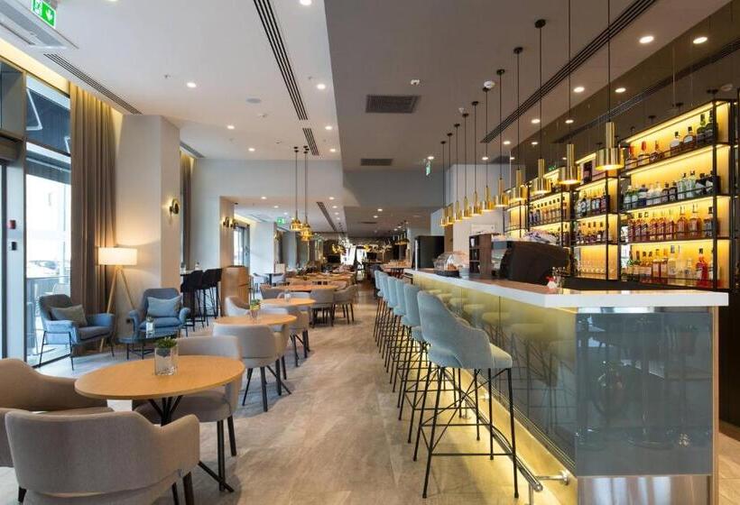 هتل Courtyard By Marriott Banja Luka